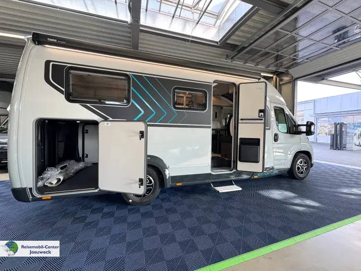 Fahrzeugbild Bürstner Signature SFT 7.0 VERFÜGBAR AB OKTOBER 2026 #4