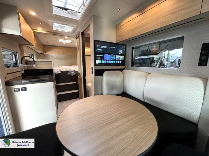 Fahrzeugbild Bürstner Signature SFT 7.0 VERFÜGBAR AB OKTOBER 2026 #8