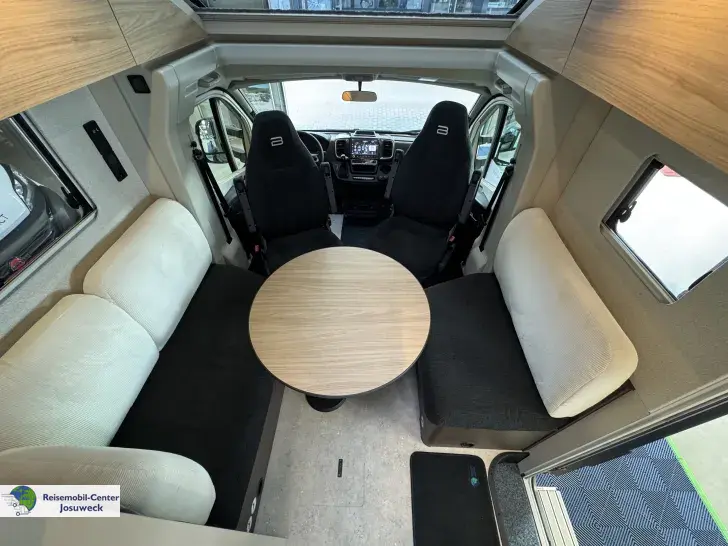 Fahrzeugbild Bürstner Signature SFT 7.0 VERFÜGBAR AB OKTOBER 2026 #10