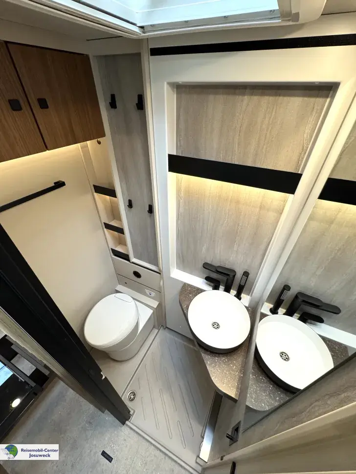 Fahrzeugbild Bürstner Signature SFT 7.0 VERFÜGBAR AB OKTOBER 2026 #14