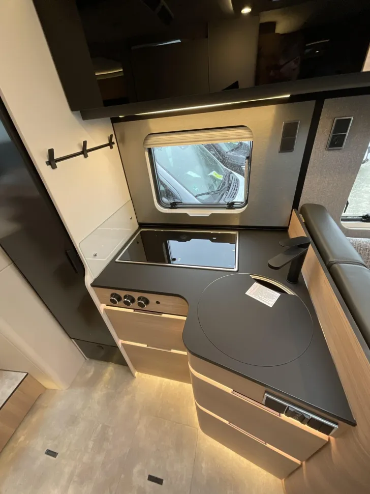 Fahrzeugbild Hymer B-Klasse MC I 600 Dachklima, Solar, TV, Sat #12