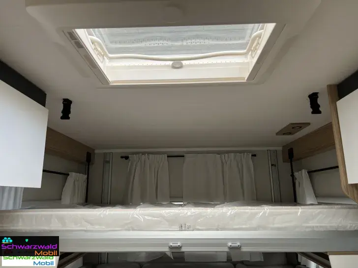 Fahrzeugbild Pilote P720U Expr.Rundsitzgruppe 180PS autom. 3,5T uvm. #11