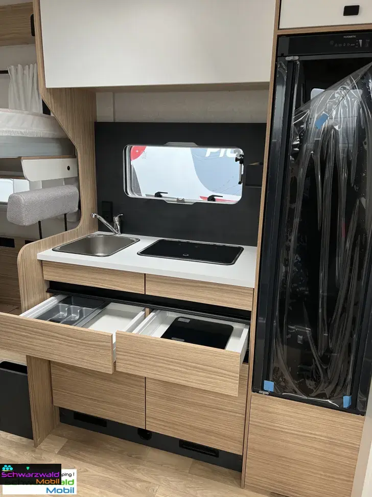 Fahrzeugbild Pilote P720U Expr.Rundsitzgruppe 180PS autom. 3,5T uvm. #15