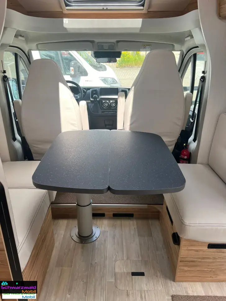 Fahrzeugbild Pilote P720FGJ 180 Ps, 3,5T, Wohnmobil des Monats #8