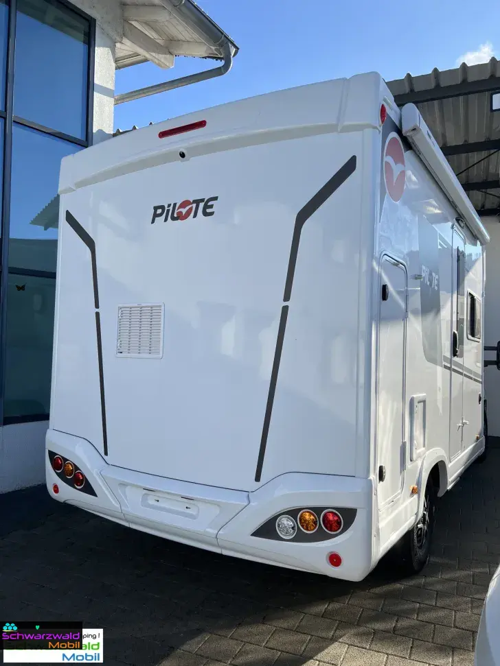 Fahrzeugbild Pilote P620D MJ25 AUTOM. 6EH Markise Solar uvm. #3