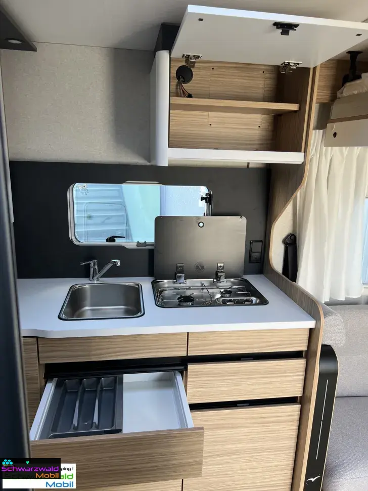 Fahrzeugbild Pilote P620D MJ25 AUTOM. 6EH Markise Solar uvm. #6