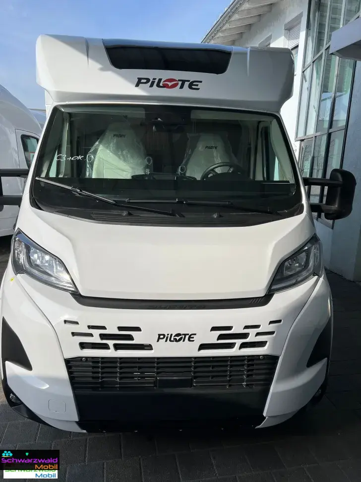 Fahrzeugbild Pilote P650GJ EXP. MY25 AUTOM 6EH TV+SAT NAVI #2
