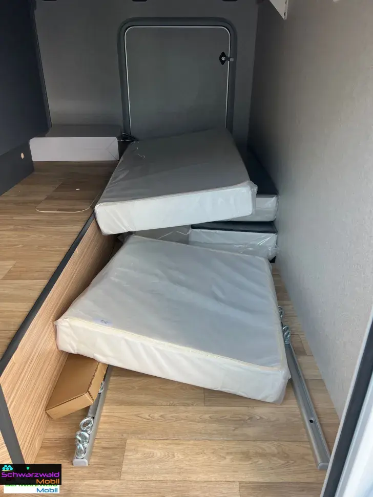 Fahrzeugbild Pilote P650GJ EXP. MY25 AUTOM 6EH TV+SAT NAVI #7