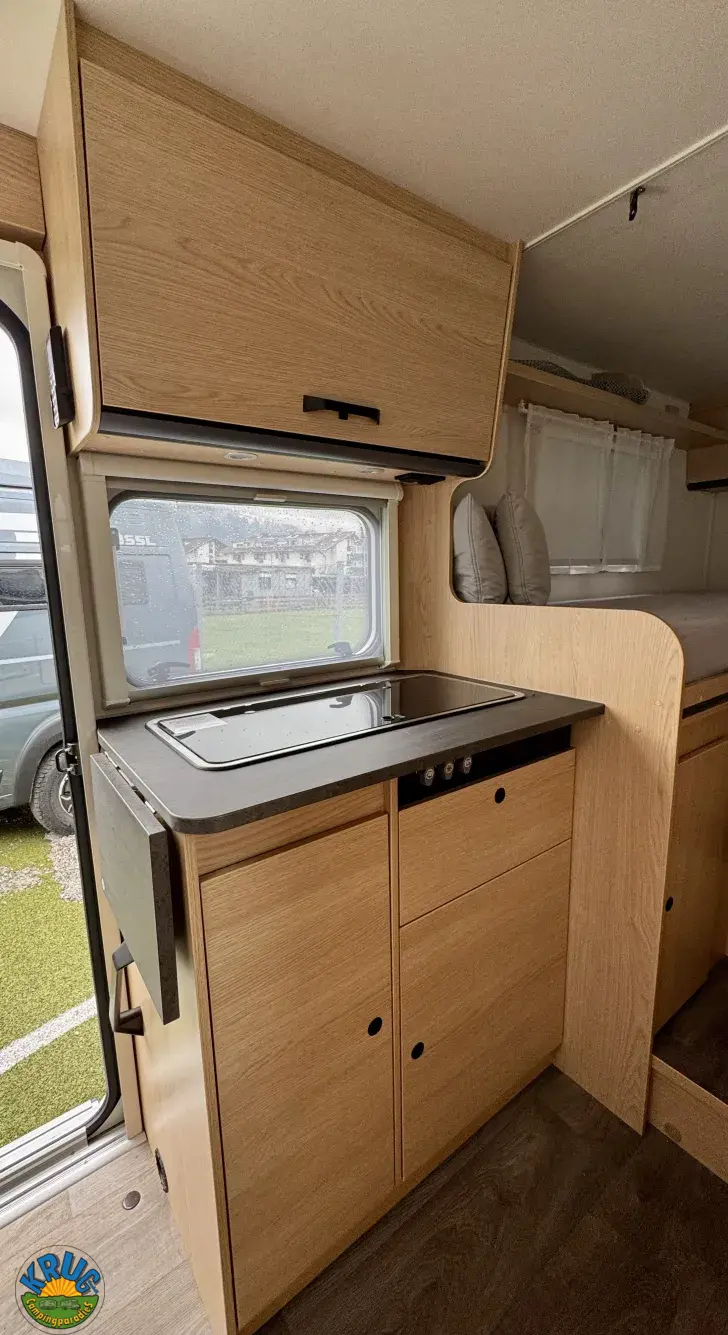 Fahrzeugbild Sunlight V 67S #5