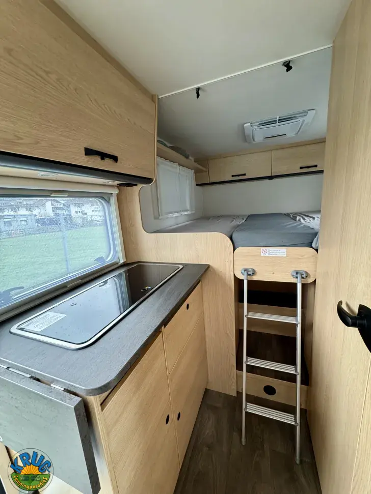 Fahrzeugbild Sunlight V 67S #6