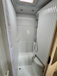 Fahrzeugbild Sunlight V 67S #10