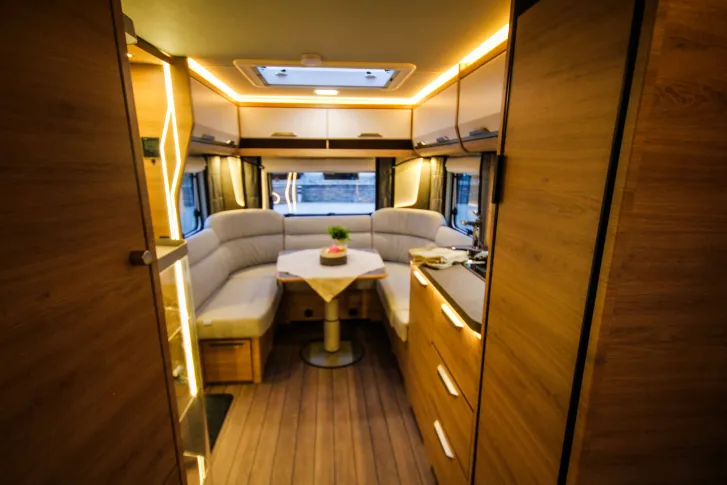 Fahrzeugbild Knaus Südwind 500 FU Black Selection | Gas-Paket | Modelljahr 2026 #7