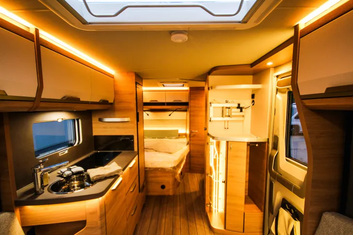 Fahrzeugbild Knaus Südwind 500 FU Black Selection | Gas-Paket | Modelljahr 2026 #8