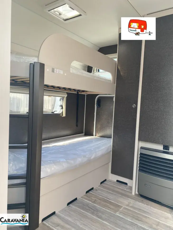 Fahrzeugbild Dethleffs c-go 565 FMK ähnlich Camper 560 #7