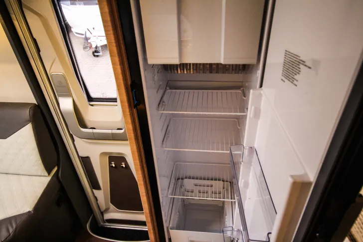 Fahrzeugbild Knaus L!VE TI 650 MF Platinum Selection Automatik | Rahmenfenster #11