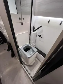 Fahrzeugbild Bürstner Habiton HM 6.0 #19