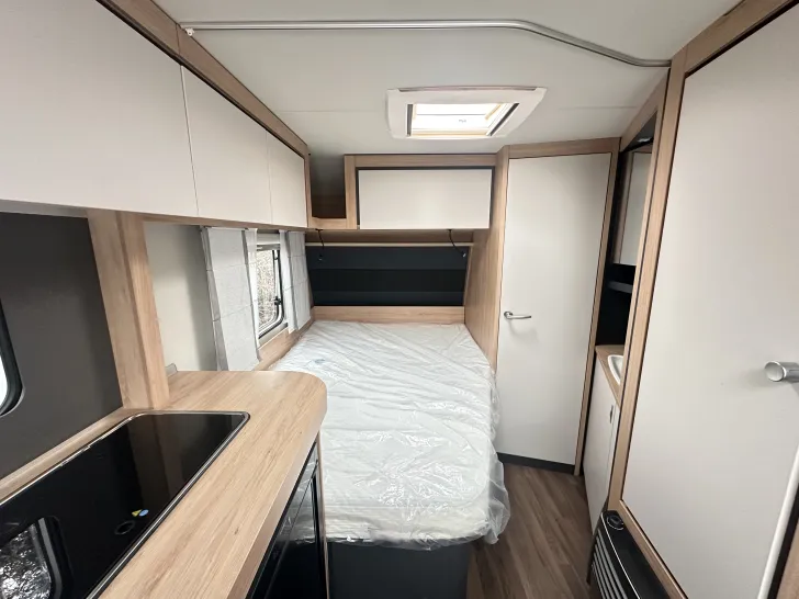 Fahrzeugbild Knaus Sport 450 FU Duschausbau #10