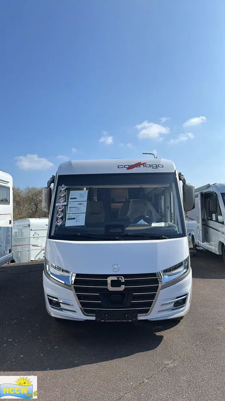 Frontal Vorne Carthago chic c-line I 4.9 LE L TV-Paket + Wechselrichter