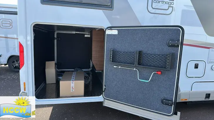 Heckgarage Carthago chic c-line I 4.9 LE L TV-Paket + Wechselrichter