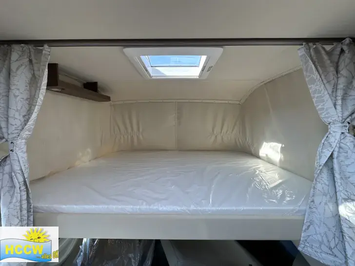 Weitere Betten Carthago chic c-line I 4.9 LE L TV-Paket + Wechselrichter