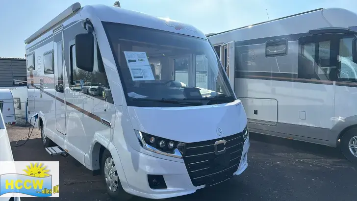 Schräg Vorne Carthago C2-tourer I 141 KB-LE lightweight 3.5t 3,5 t Zulassung