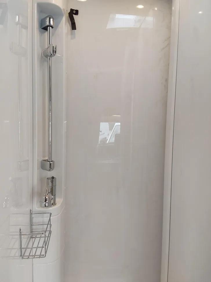 Fahrzeugbild Dethleffs Trend T 6617 EB 8G-Automatik, Hubbett, GT-Paket #16