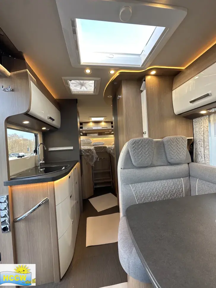 Sicht vorne-hinten Carthago C2-tourer I 141 KB-LE lightweight 3.5t 3,5 t Zulassung