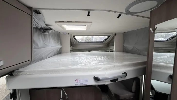 Fahrzeugbild Carado T 328 #9