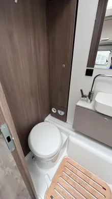 Fahrzeugbild Carado T 328 #13