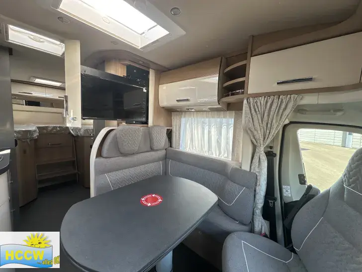 Weitere Sitzgruppe Carthago C1-tourer T 143 KB-LE comfort 4.2t ohne Hubbett