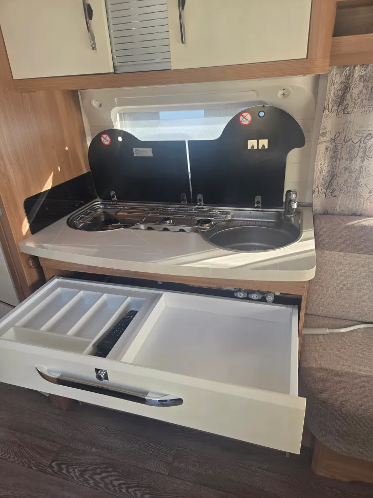 Fahrzeugbild Hobby De Luxe 495 WFB gut #8