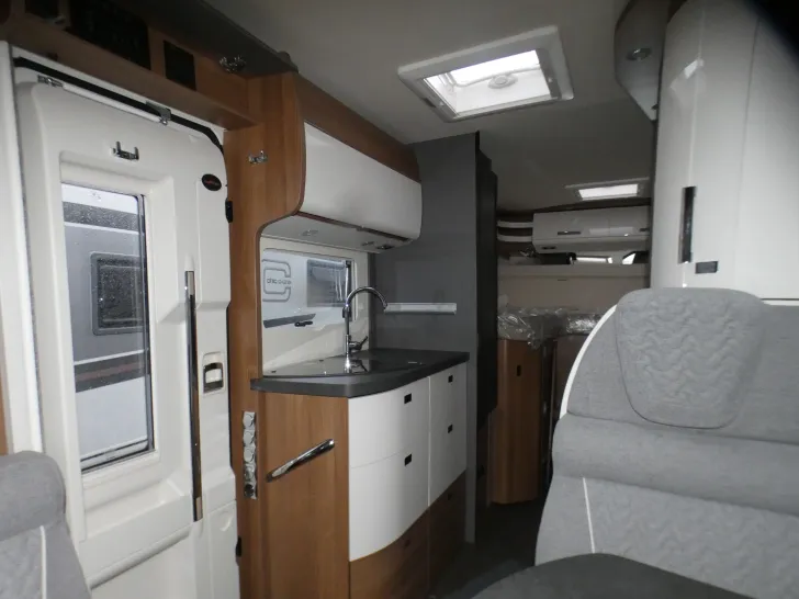 Fahrzeugbild Carthago C1-tourer I 143 KB-LE comfort 4.2t Sonderpreis Ohne Hubbett #9