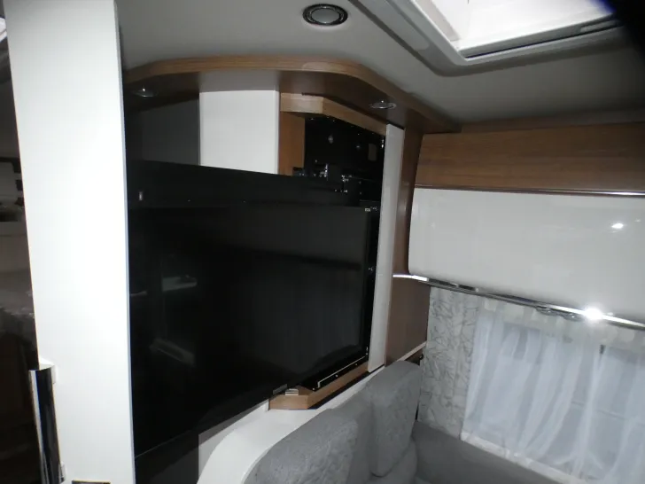 Fahrzeugbild Carthago C1-tourer I 143 KB-LE comfort 4.2t Sonderpreis Ohne Hubbett #10