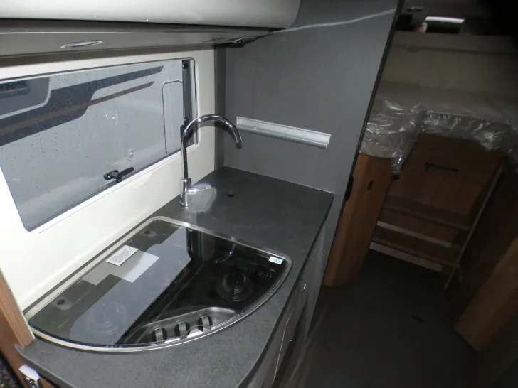 Fahrzeugbild Carthago C1-tourer I 143 KB-LE comfort 4.2t Sonderpreis Ohne Hubbett #14
