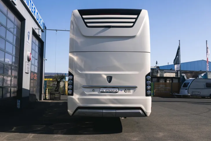 Fahrzeugbild Morelo Empire Liner 110 GSB mit PKW-Garage #7