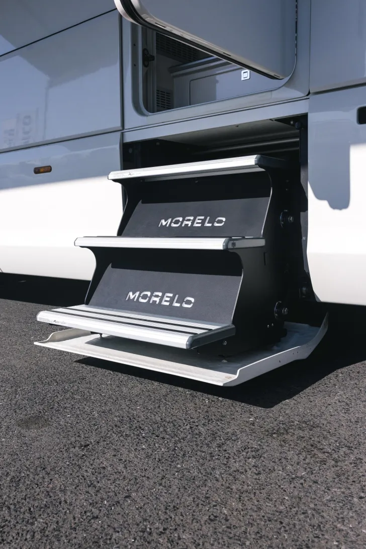 Fahrzeugbild Morelo Empire Liner 110 GSB mit PKW-Garage #16