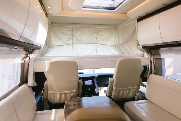 Fahrzeugbild Morelo Empire Liner 110 GSB mit PKW-Garage #21