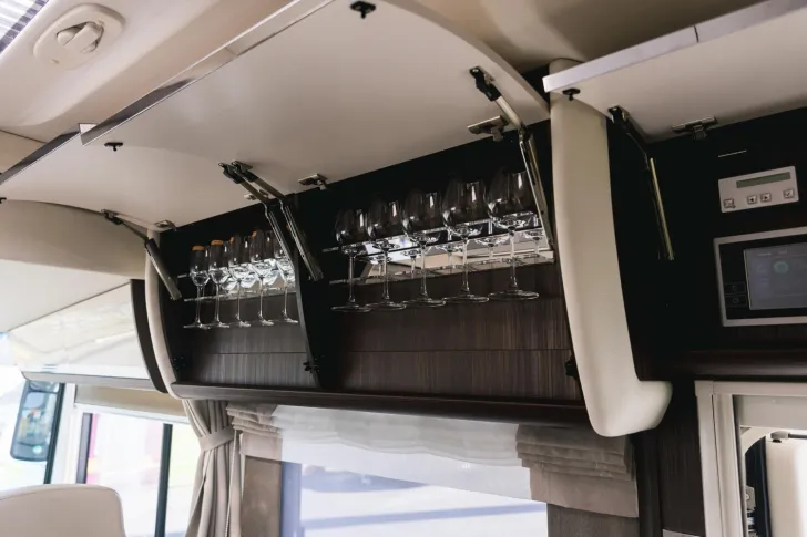 Fahrzeugbild Morelo Empire Liner 110 GSB mit PKW-Garage #22