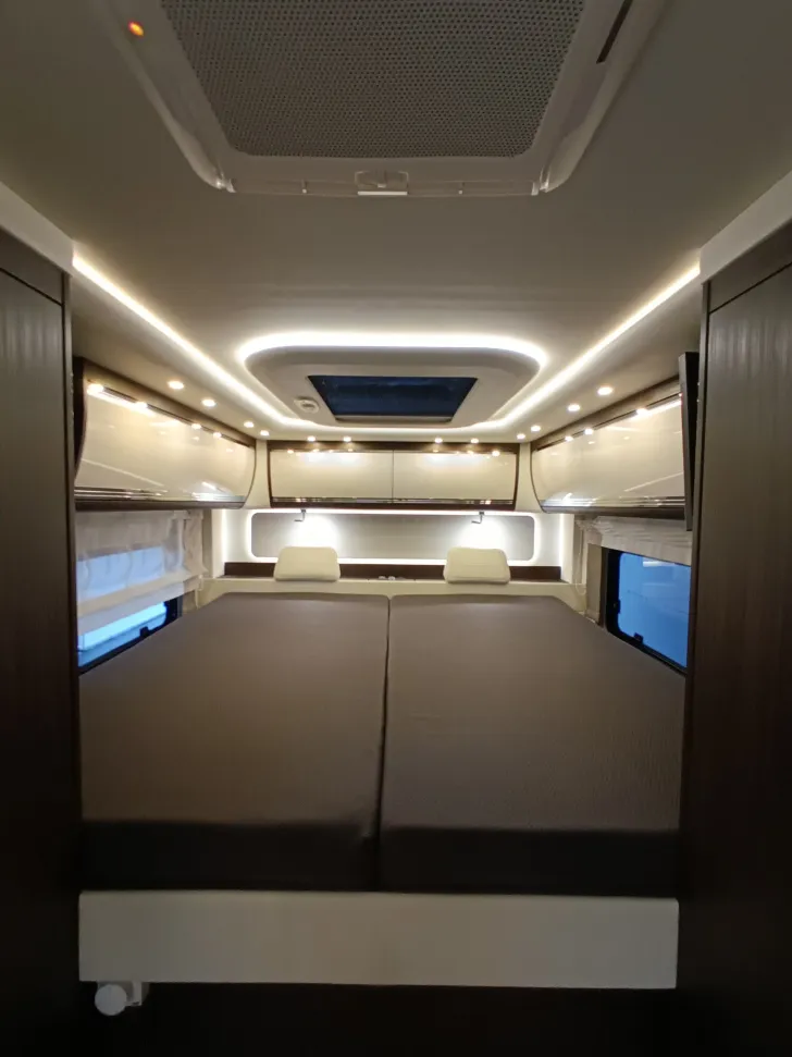 Fahrzeugbild Morelo Empire Liner 110 GSB mit PKW-Garage #34