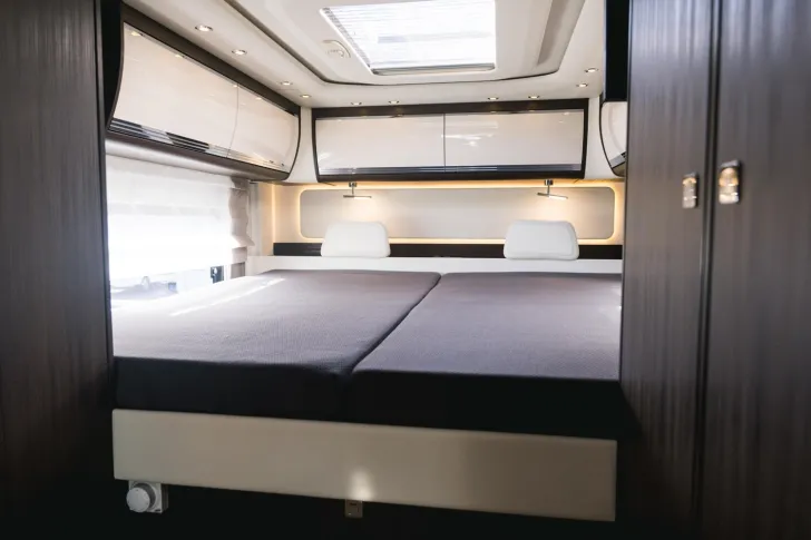 Fahrzeugbild Morelo Empire Liner 110 GSB mit PKW-Garage #35