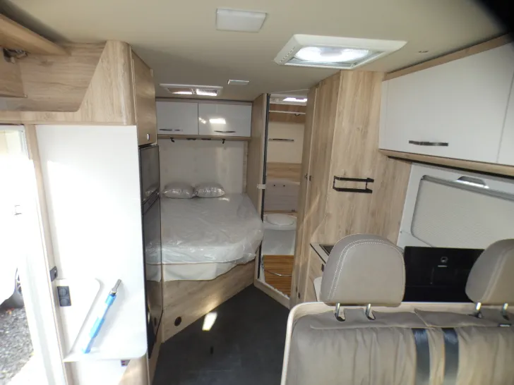 Fahrzeugbild Eura Mobil Profila T 675 SB Solar, Satanlage #15