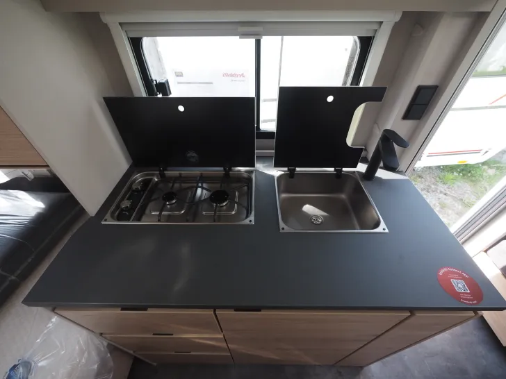 Fahrzeugbild Dethleffs Camper 460 EL, Fußbodenheizung, ATC, uvm. #8