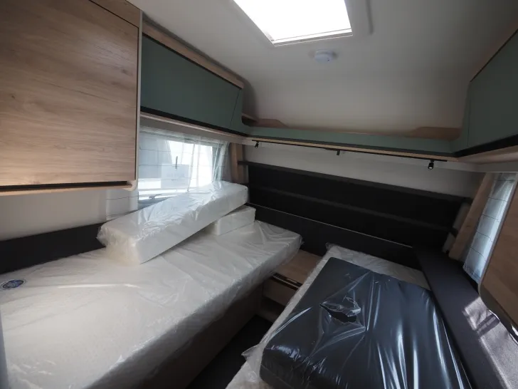 Fahrzeugbild Dethleffs Camper 460 EL, Fußbodenheizung, ATC, uvm. #10