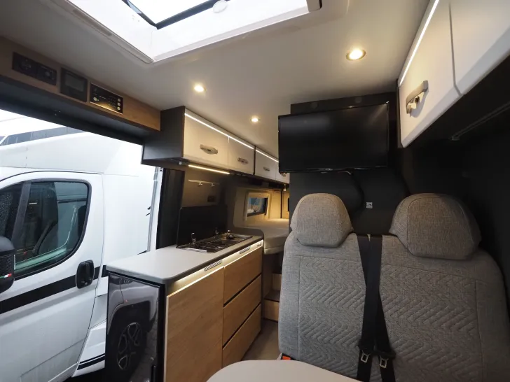 Fahrzeugbild Dethleffs Globetrail 640 EK, Auto., SAT/TV, Navi, uvm. ! #11