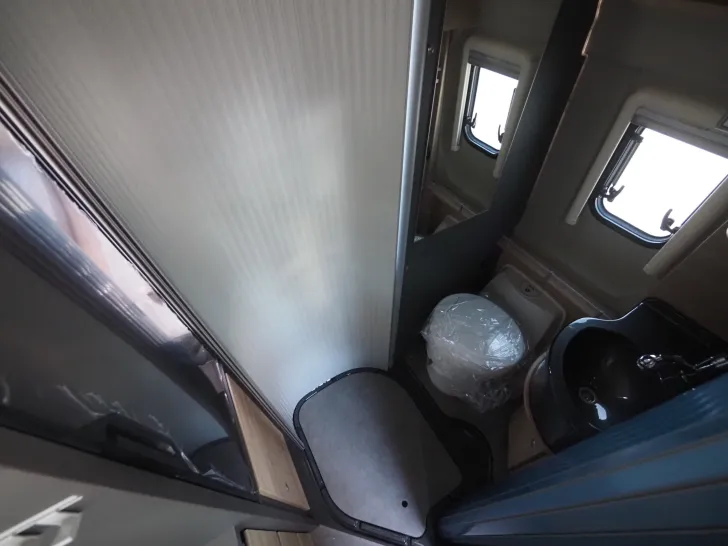 Fahrzeugbild Dethleffs Globetrail 640 ER, Chassis/Elektro/Komfort, Aut. #12