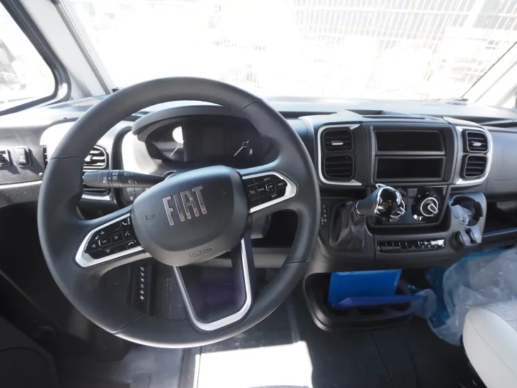 Fahrzeugbild Dethleffs Trend I 6817 EB, 180 PS Auto., ALDE Heizung #4