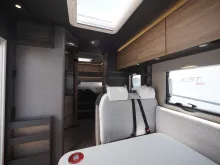 Fahrzeugbild Dethleffs Trend I 6817 EB, 180 PS Auto., ALDE Heizung #9