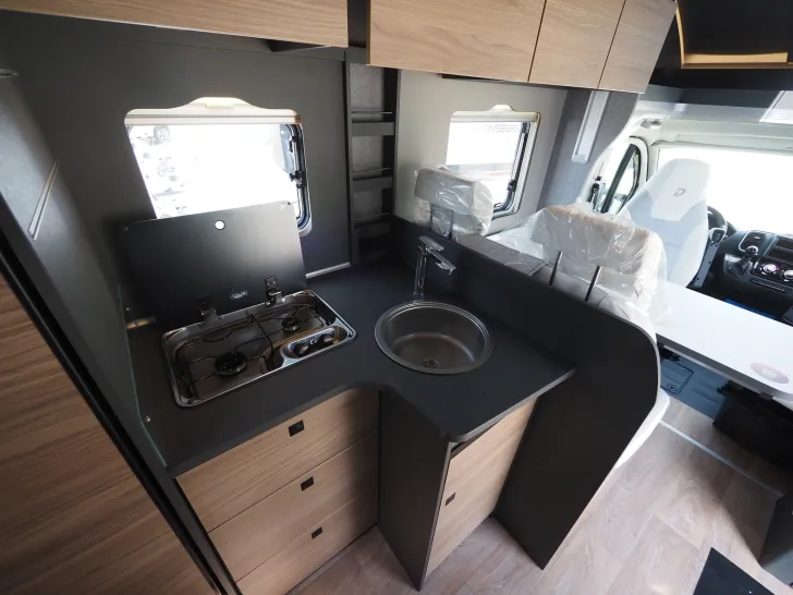 Fahrzeugbild Dethleffs Trend T 6817 EB GT, Automatik, Hubbett, Family #8