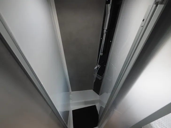 Fahrzeugbild Dethleffs Trend T 7057 DBL, Automatik, Loungesitzgruppe #15