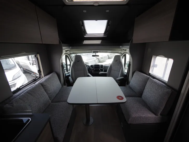 Fahrzeugbild Dethleffs Trend T 7057 DBL, Lounge, Viel Platz #5